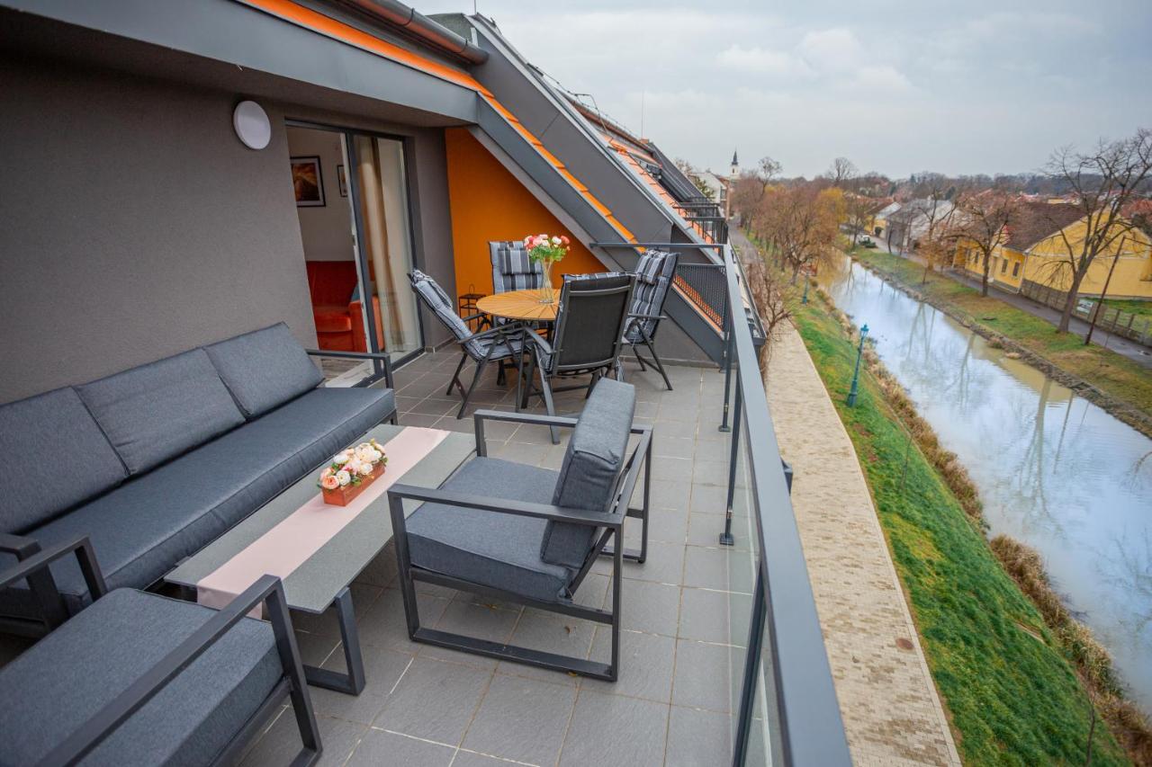 Viktoria Apartman Gyula Exteriör bild