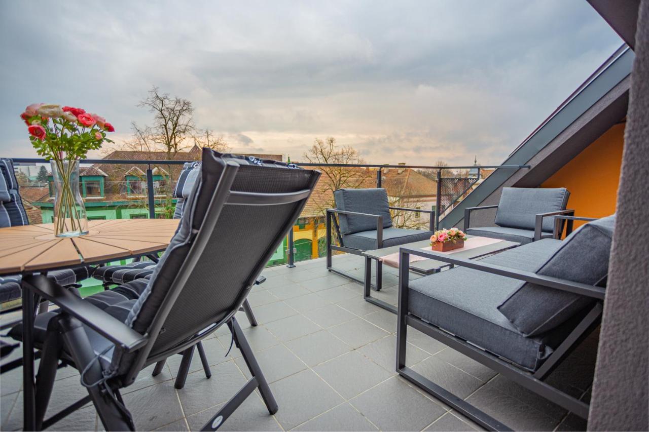 Viktoria Apartman Gyula Exteriör bild